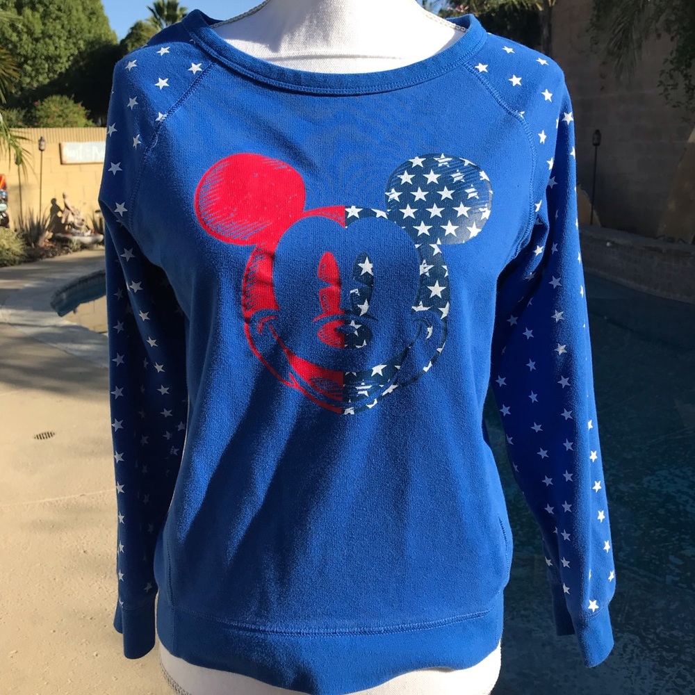 Disneyland Parks Americana sweatshirt.
